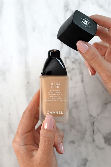 chanel ultra le teint foundation oil based or|Chanel le teint.